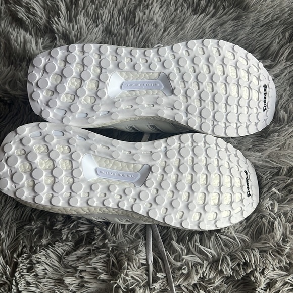 Adidas Ultraboost DNA - Picture 3 of 4